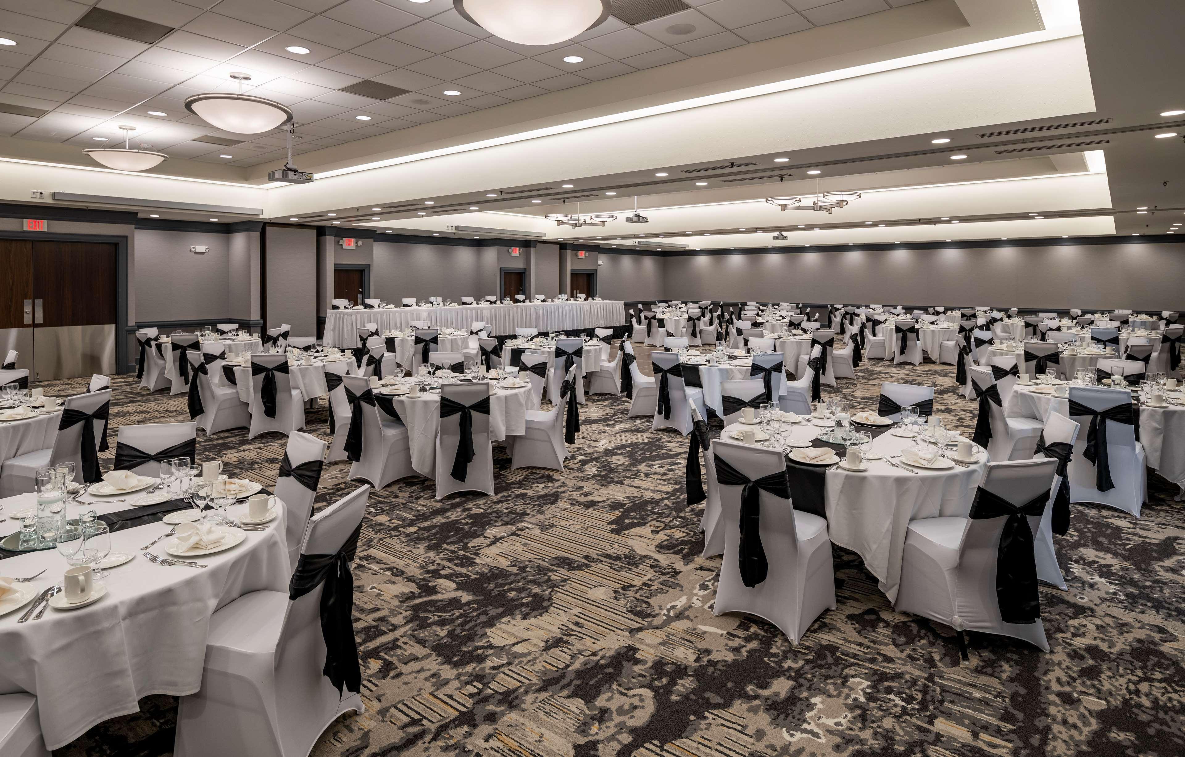 Doubletree By Hilton Madison East Hotel Luaran gambar