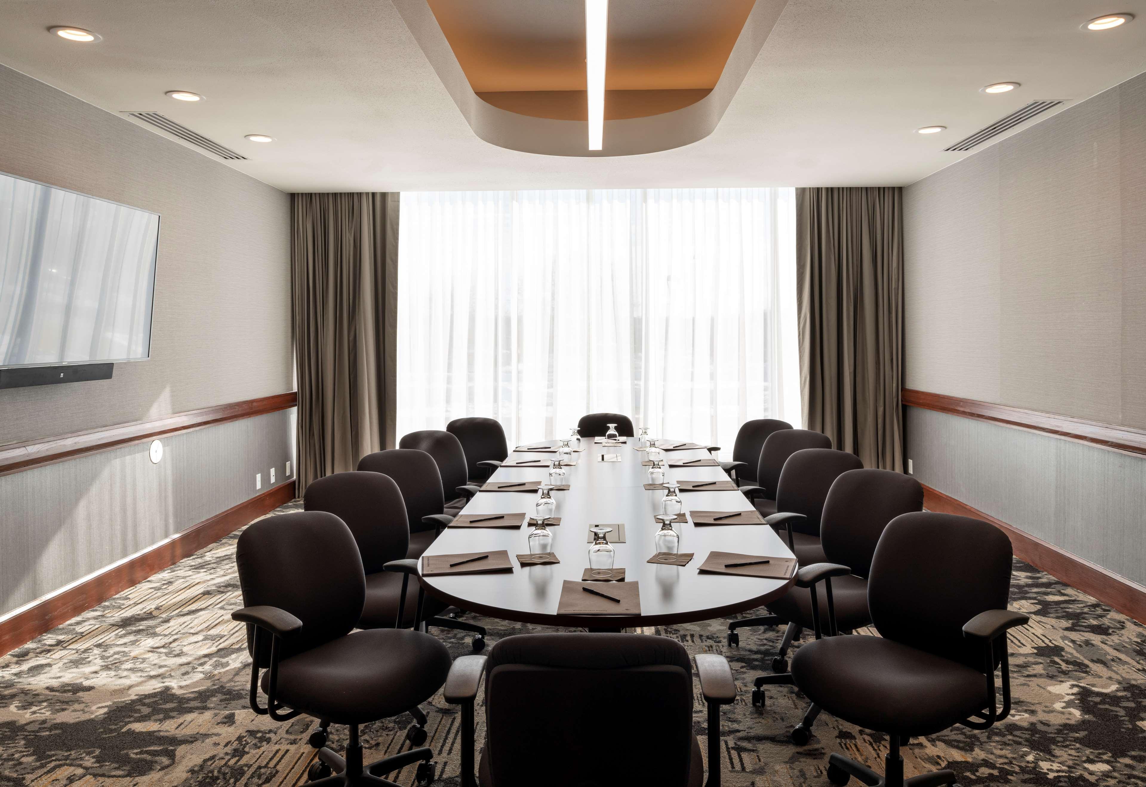 Doubletree By Hilton Madison East Hotel Luaran gambar
