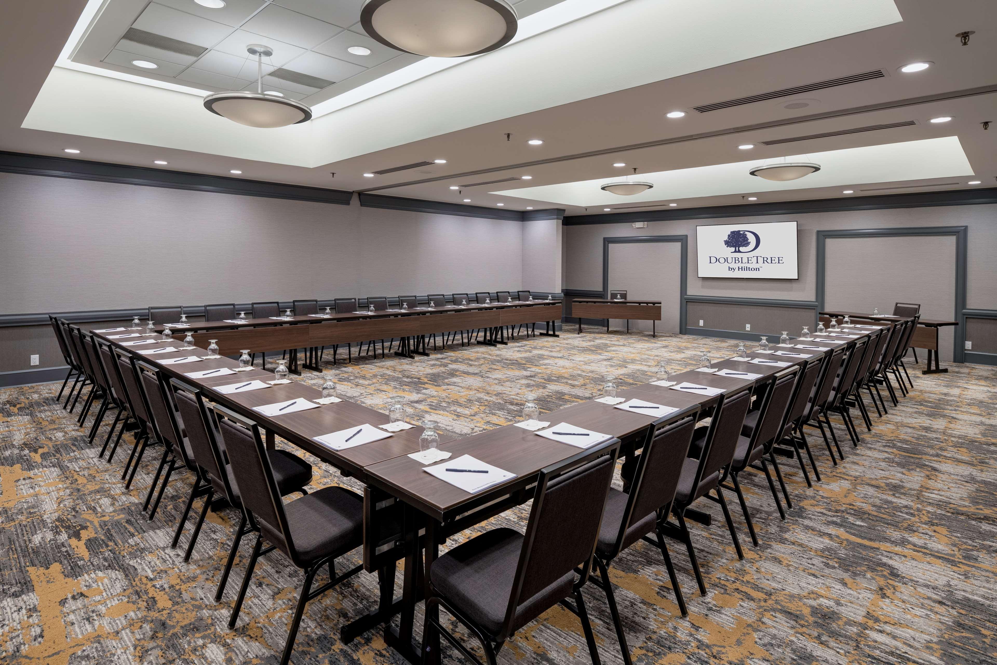 Doubletree By Hilton Madison East Hotel Luaran gambar