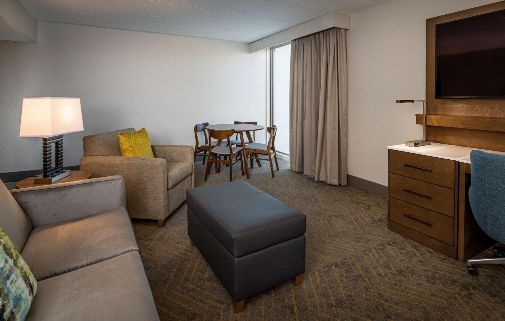 Doubletree By Hilton Madison East Hotel Luaran gambar