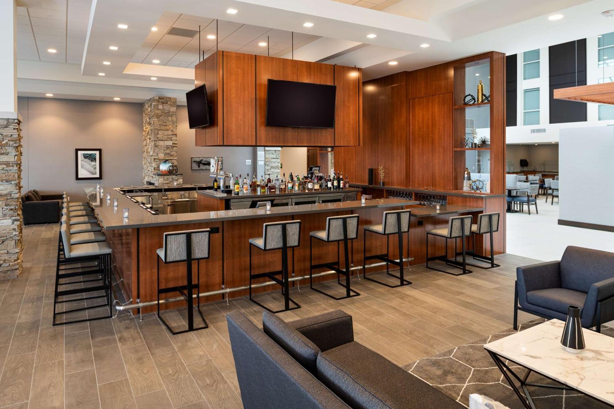 Doubletree By Hilton Madison East Hotel Luaran gambar