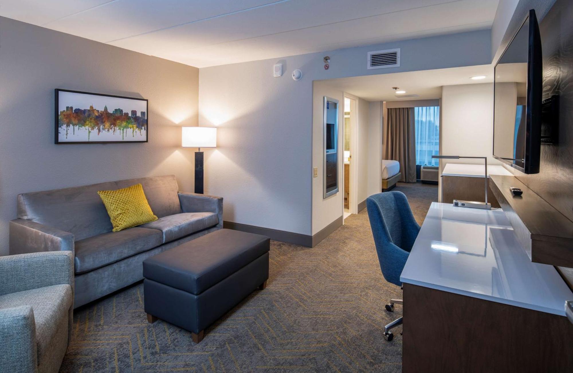 Doubletree By Hilton Madison East Hotel Luaran gambar