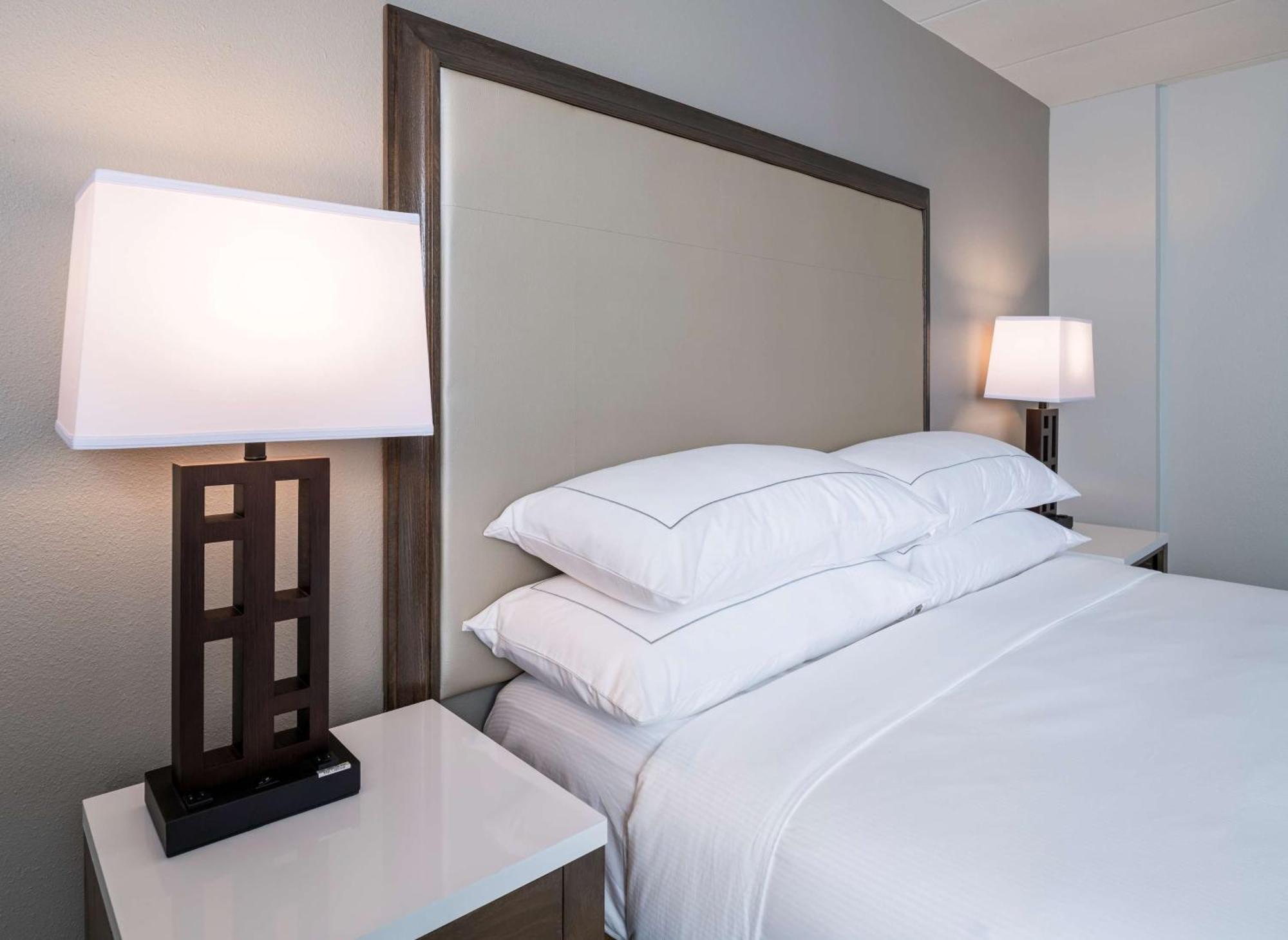Doubletree By Hilton Madison East Hotel Luaran gambar
