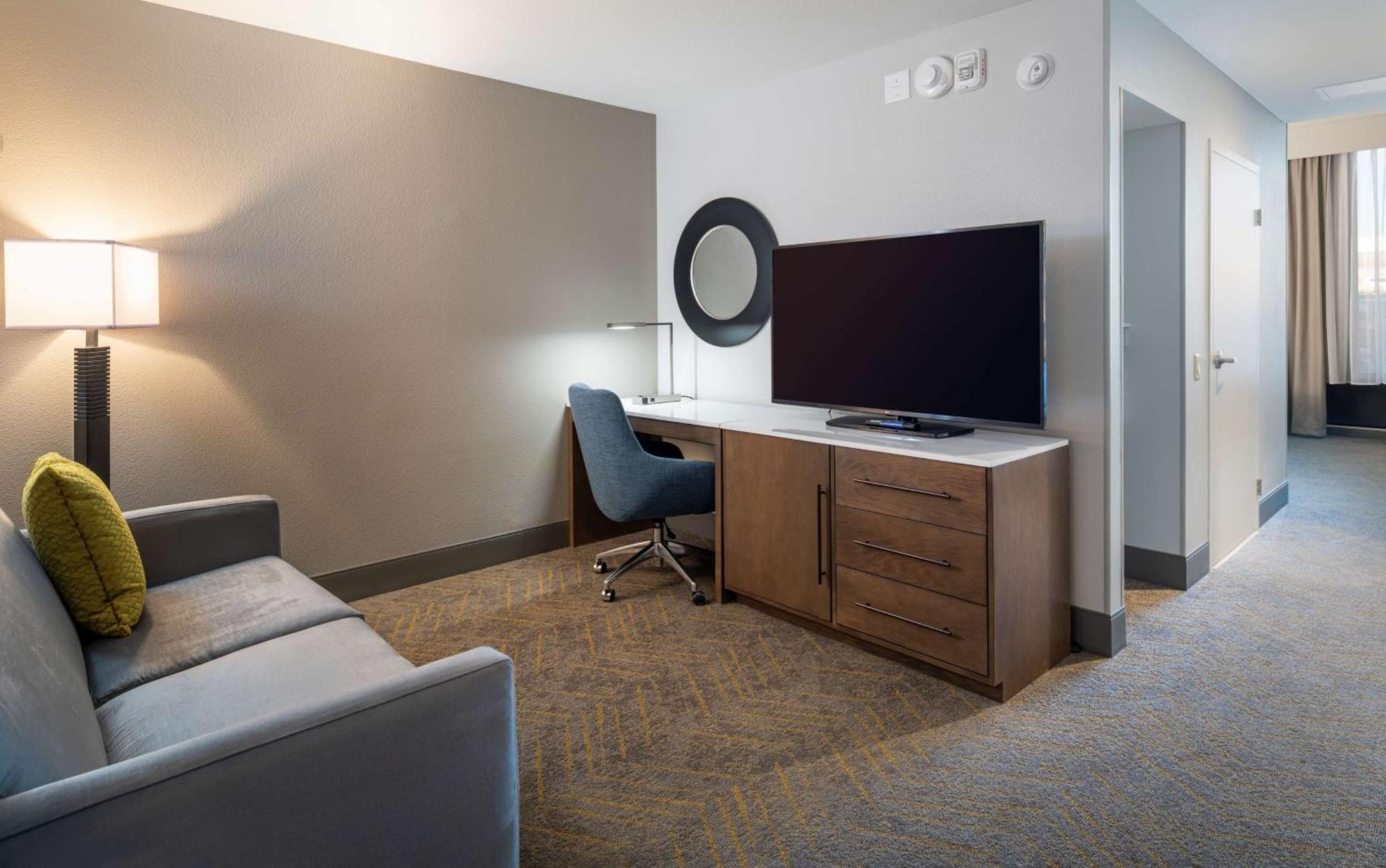 Doubletree By Hilton Madison East Hotel Luaran gambar