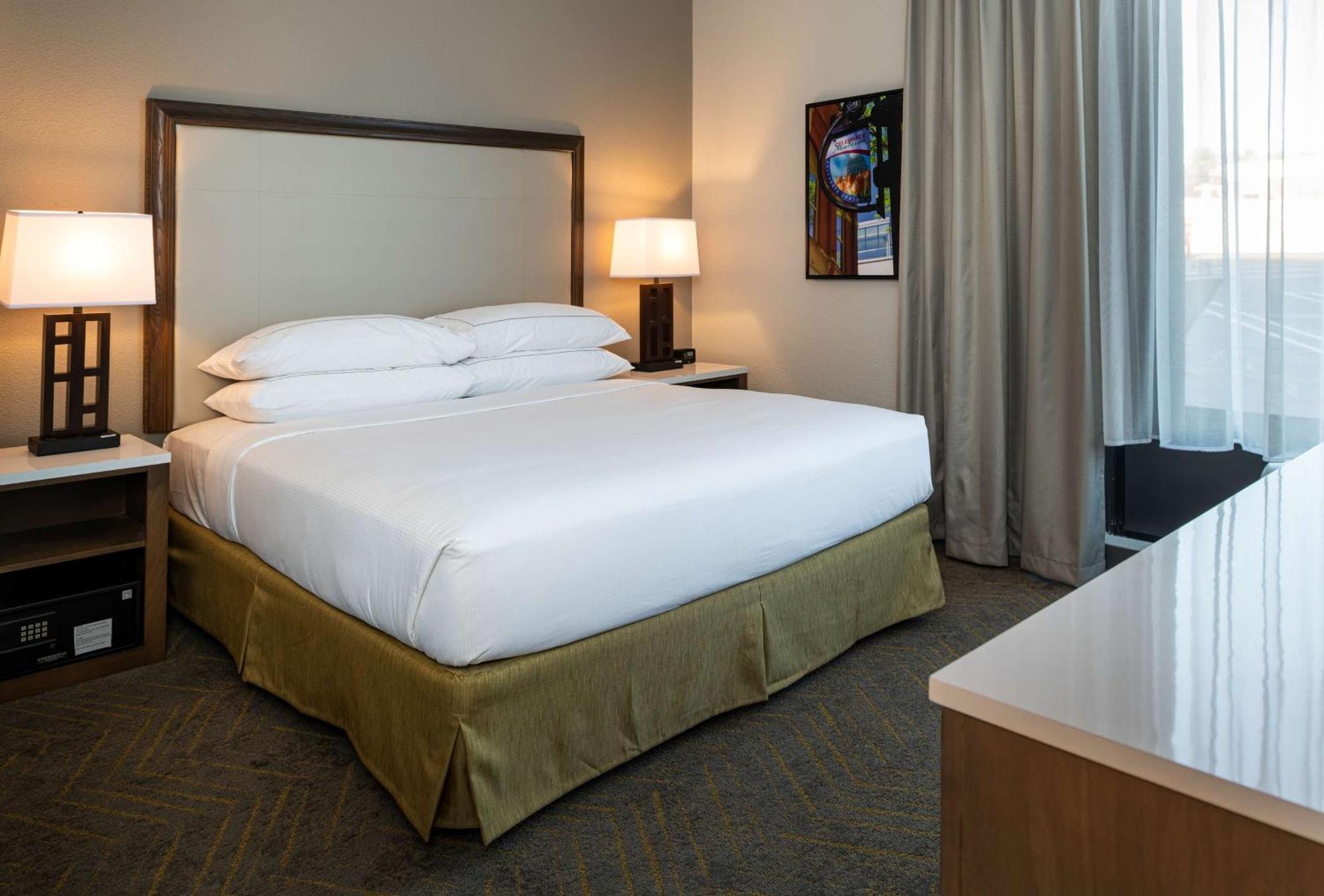 Doubletree By Hilton Madison East Hotel Luaran gambar